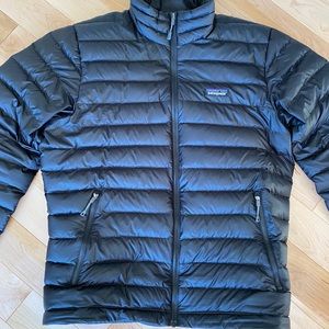 Patagonia Men’s Down Sweater Jacket (M)